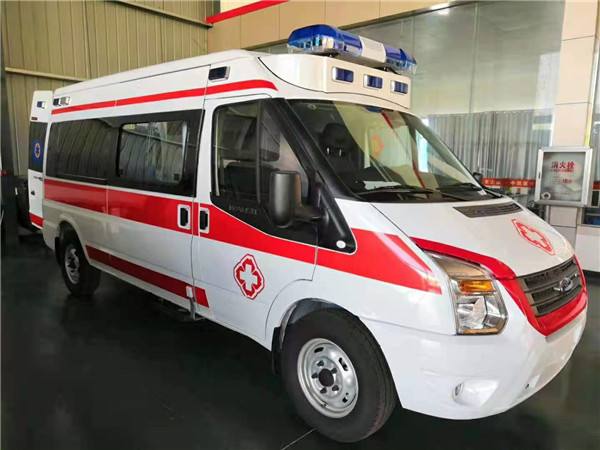 康保县福特V362救护车